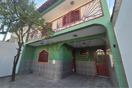 Sobrado com 5 Quartos à venda, 178m² no Samambaia Norte, Brasília