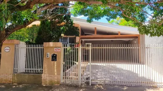 Casa com 3 Quartos à venda, 262m² no Lago Parque, Londrina