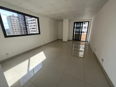 Sala Comercial à venda, 35m² no Bigorrilho, Curitiba