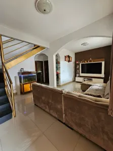 Casa com 4 Quartos à venda, 128m² no Jardim Roriz, Brasília