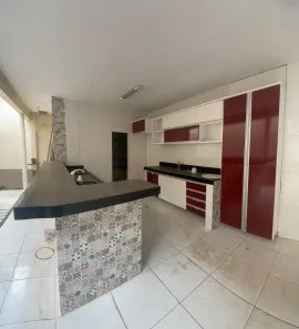 Casa com 3 Quartos para alugar, 200m² no Cohama, São Luís