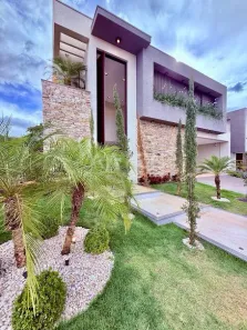Sobrado com 4 Quartos à venda, 320m² no Jardins França, Goiânia