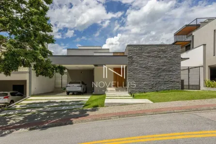 Casa de Condomínio com 3 Quartos à venda, 230m² no Condomínio Residencial Colinas do Paratehy, São José dos Campos