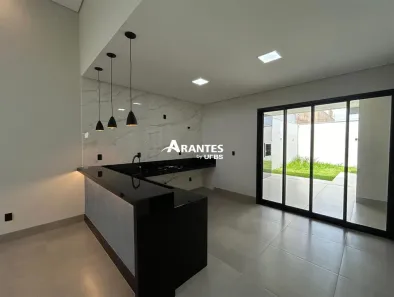 Casa com 3 Quartos à venda, 250m² no Aclimação, Uberlândia