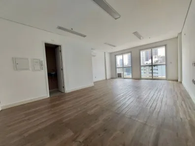 Sala Comercial para alugar, 43m² no Vila Olímpia, São Paulo