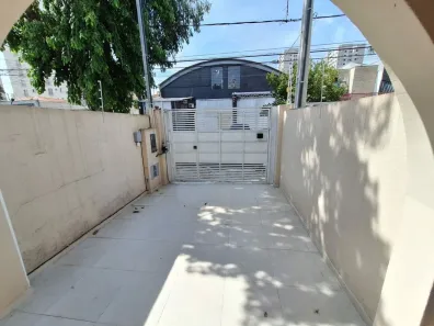 Casa com 2 Quartos para alugar, 111m² no Vila Bertioga, São Paulo