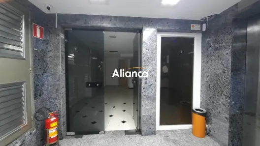 Sala Comercial para alugar, 205m² no Centro Histórico, Porto Alegre