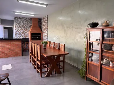 Casa com 3 Quartos à venda, 255m² no Jardim Cavallari, Marília