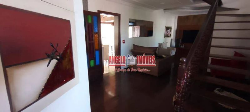 Casa com 3 quartos — Santa Mônica, Belo Horizonte