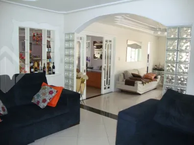 Sobrado com 4 Quartos à venda, 371m² no Jardim Itu, Porto Alegre