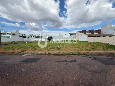 Lote/Terreno à venda, 858m² no Morada da Colina, Uberlândia