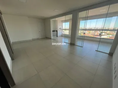Apartamento com 2 Quartos para alugar, 212m² no São Benedito, Uberaba