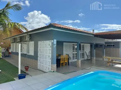 Casa com 4 Quartos à venda, 180m² no Praia do Ervino, Balneário Barra do Sul