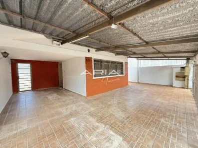 Casa com 3 Quartos para alugar, 196m² no Vila Xavier (Vila Xavier), Araraquara