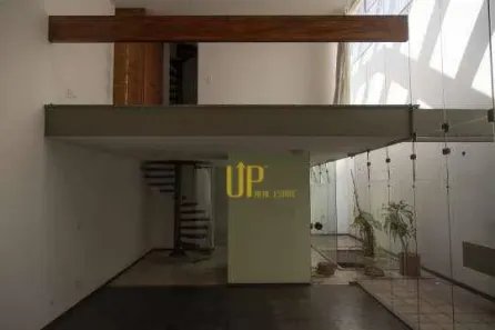 Casa com 2 Quartos para venda ou aluguel, 200m² no Indianópolis, São Paulo