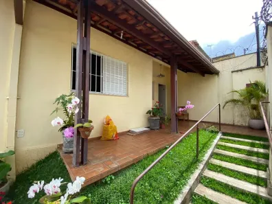 Casa com 3 Quartos à venda, 184m² no Caiçaras, Belo Horizonte