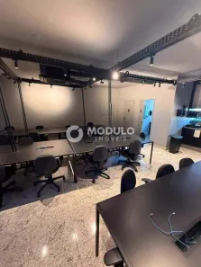 Prédio Comercial para alugar, 120m² no Fundinho, Uberlândia