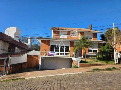 Casa com 5 Quartos para alugar, 458m² no Centro, Passo Fundo