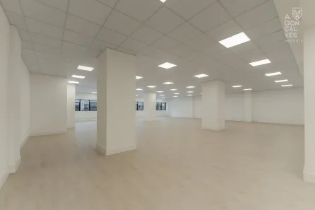 Sala Comercial para alugar, 349m² no Batel, Curitiba