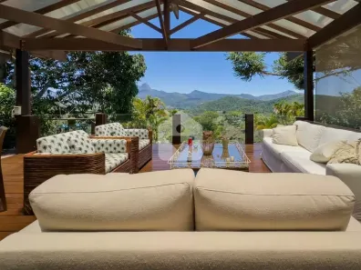 Casa com 5 Quartos à venda, 260m² no Nogueira, Petrópolis