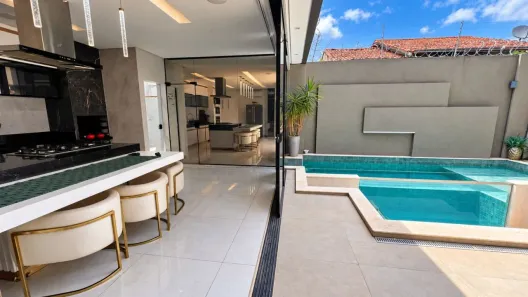 Casa com 3 Quartos à venda, 317m² no Jardim Presidente, Goiânia
