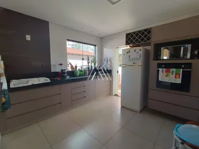 Casa com 8 Quartos à venda, 221m² no Graças, Itaúna