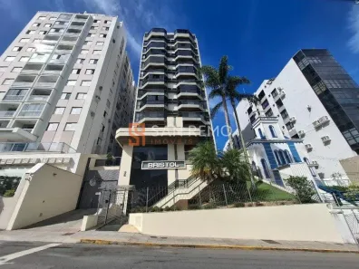 Apartamento com 2 Quartos para alugar, 69m² no Centro, Florianópolis