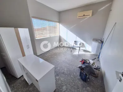 Sala Comercial para alugar, 14m² no Martins, Uberlândia