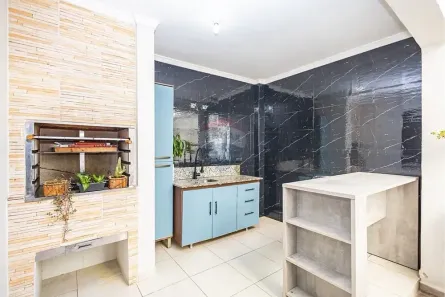 Sobrado com 3 Quartos à venda, 218m² no Barreirinha, Curitiba