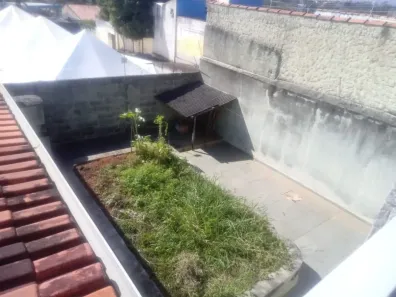 Casa com 3 Quartos à venda, 250m² no Alto São Pedro, Taubaté