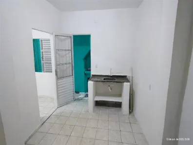 Casa com 1 Quarto para alugar, 32m² no Jardim Santa Maria, São Paulo