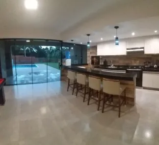 Fazenda/Sítio com 3 Quartos à venda, 1000m² no Parque São Bento, Sorocaba