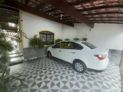 Sobrado com 3 Quartos à venda, 164m² no Jardim Rosely, Pindamonhangaba