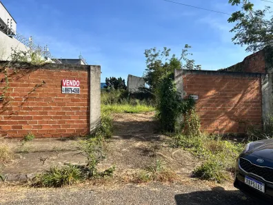 Lote/Terreno à venda, 425m² no Residencial Vale das Brisas, Goiânia