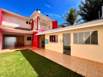 Sobrado com 4 Quartos para alugar, 168m² no Jardim Guaporé, Maringá