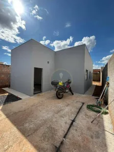 Casa com 2 Quartos à venda, 70m² no Jardim Itália II, Uberaba