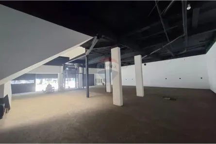 Prédio Comercial para alugar, 945m² no Indianópolis, São Paulo
