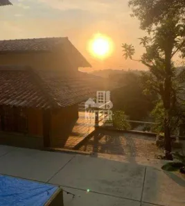 Casa com 4 Quartos à venda, 340m² no Badu, Niterói