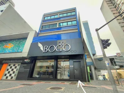 Apartamento com 2 Quartos para alugar, 75m² no Centro, Curitiba