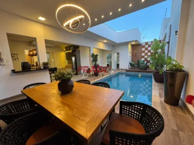 Casa com 4 Quartos à venda, 276m² no Jardim Botânico, Maringá