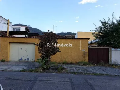 Casa com 2 Quartos à venda, 177m² no Jardim Sulacap, Rio de Janeiro