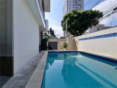 Sobrado com 6 Quartos à venda, 353m² no Embaré, Santos