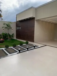Casa com 3 Quartos à venda, 232m² no Parque Amazônia, Goiânia