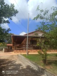 Fazenda/Sítio com 3 Quartos à venda, 1080m² no Centro, Mateus Leme