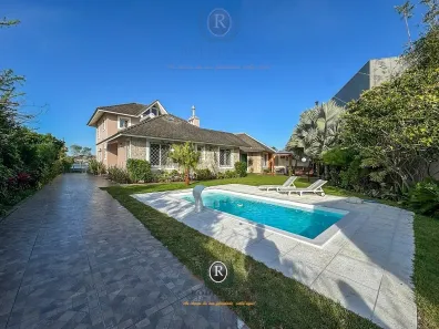 Casa com 5 Quartos à venda, 243m² no Torres, Torres
