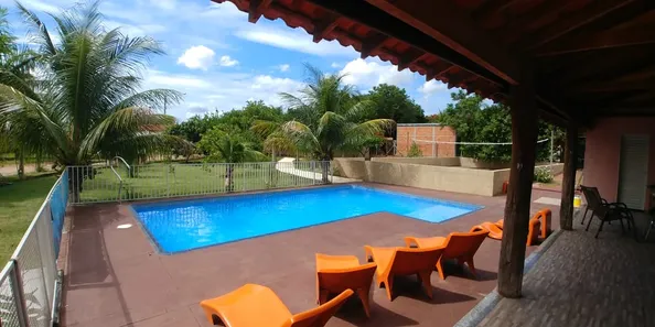 Casa de Condomínio com 4 Quartos à venda, 230m² no , Adolfo