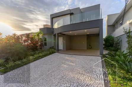 Casa de Condomínio com 4 Quartos à venda, 300m² no Swiss Park, Campinas