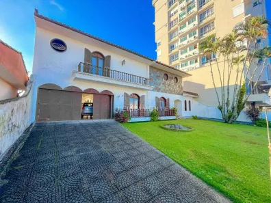 Casa com 5 Quartos à venda, 350m² no Centro, Tubarão