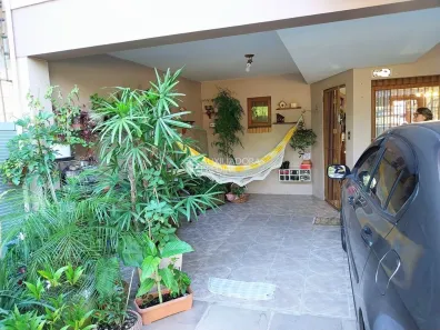Sobrado com 3 Quartos à venda, 135m² no Guarujá, Porto Alegre