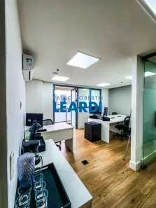 Sala Comercial à venda, 80m² no Santo Amaro, São Paulo